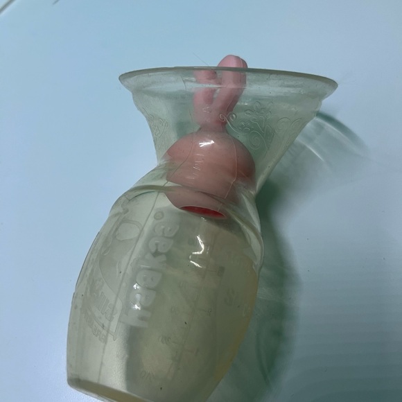Haakaa nursing bottle - Picture 2 of 3